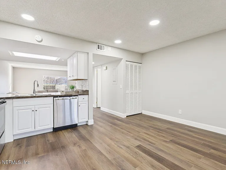 1262 The Grove Rd — Photo 35