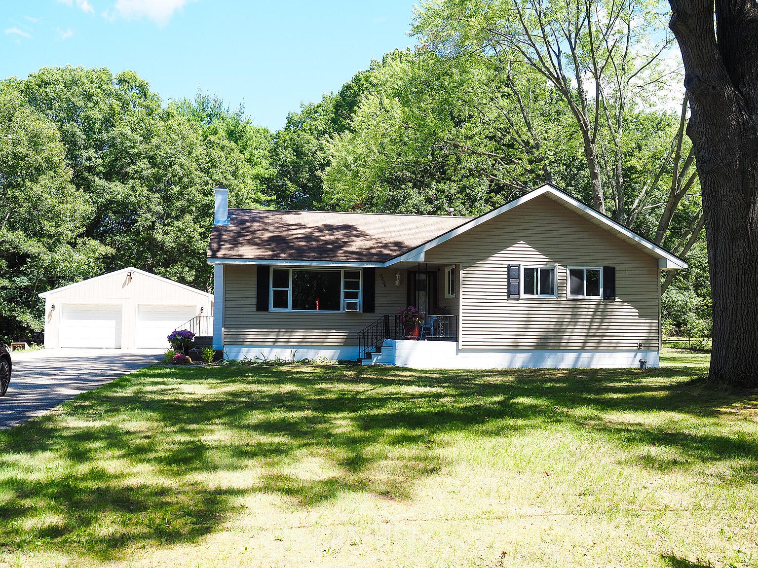 3800 Taylor St, Muskegon, MI 49444 MLS 23024375 Zillow