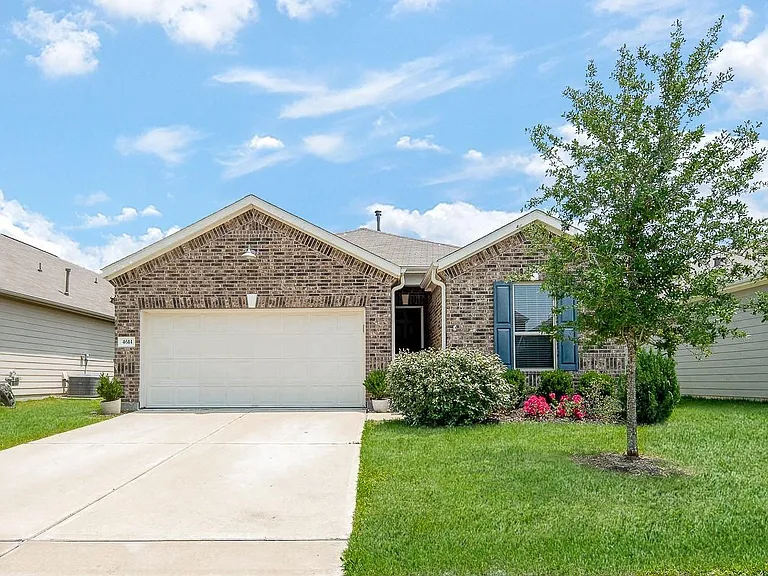 4614 Westgreen Ridge Rd — Photo 1