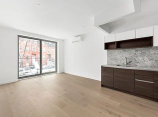 18 Van Buren St #2F, Brooklyn, NY 11221