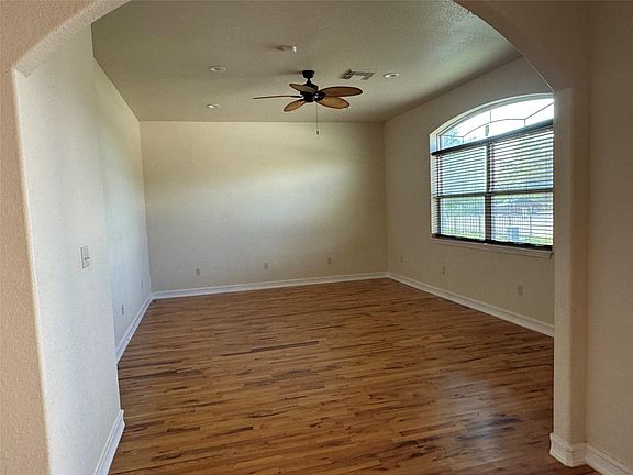 4th image of 4123 Old Chocolate Bayou Rd