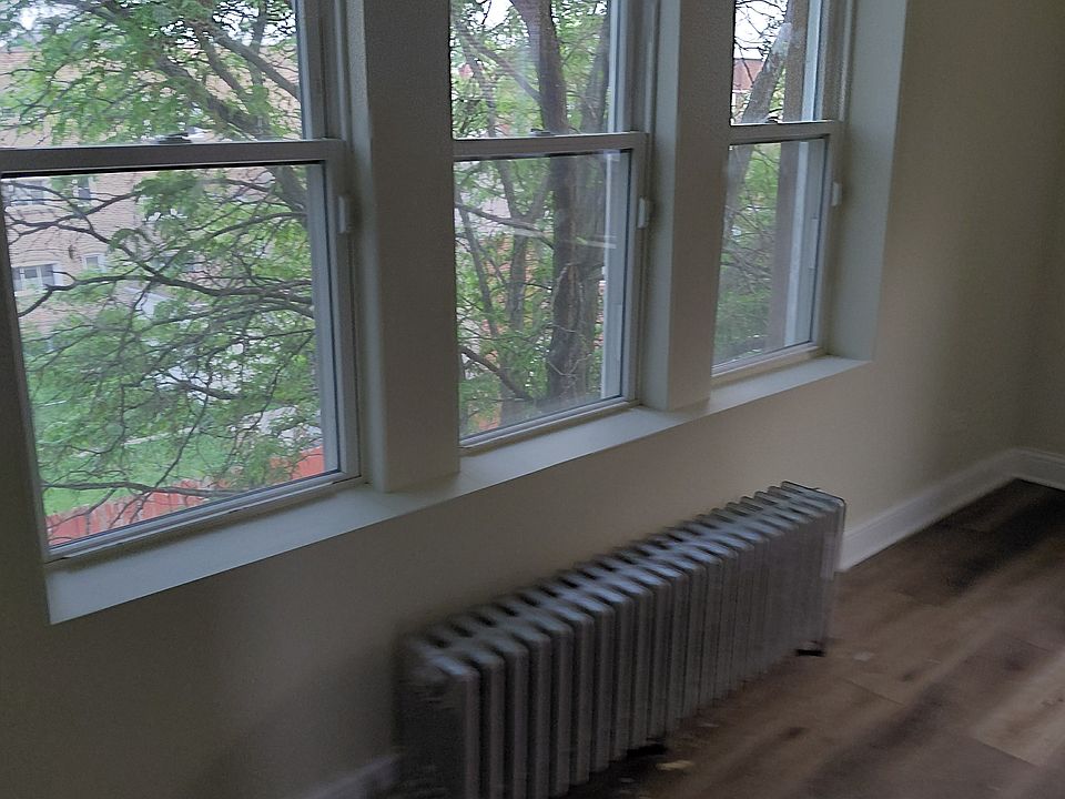 West facing living room