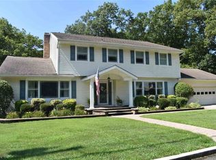 811 Chelsea Rd, Absecon, NJ 08201