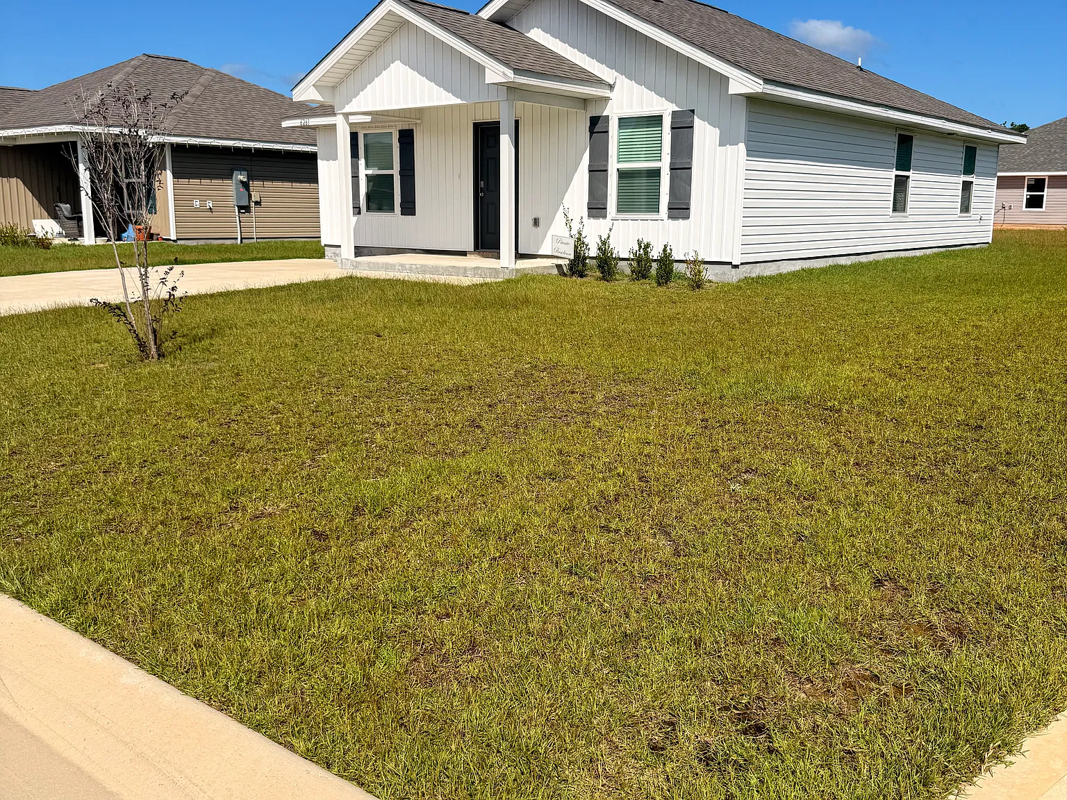 3 bed, 1205 sqft, $1,750 — Photo 1