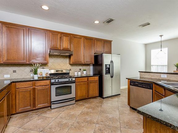 5th image of 5327 Summit Hollow Dr