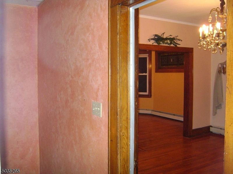 2nd image of 146 Bellevue St