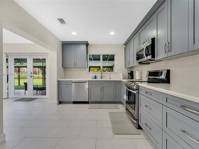 9501 Palmetto Club Ln E — Photo 19