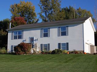 22 Ohandley Dr, Amenia, NY 12501