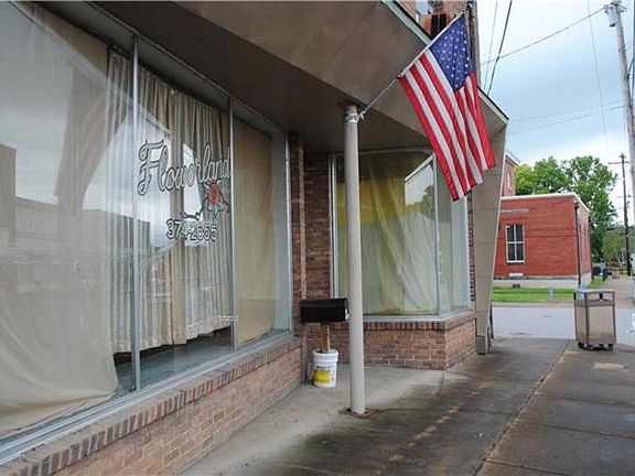 3rd image of 200 River St