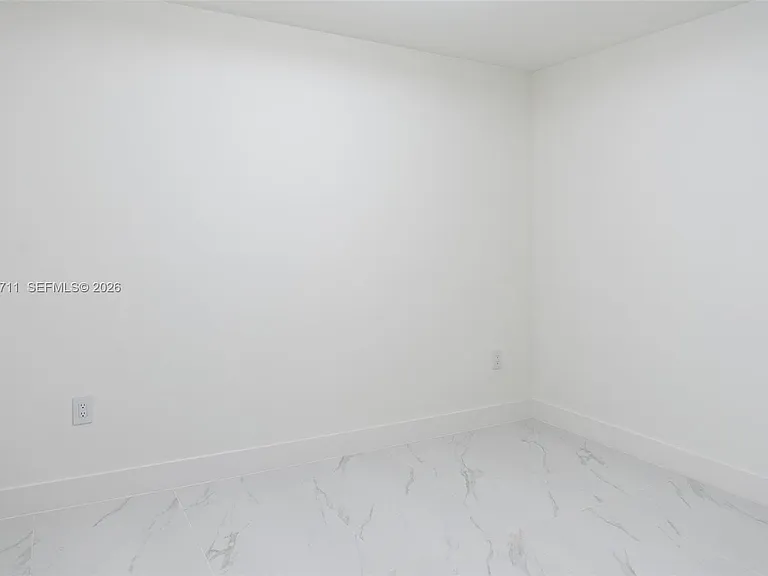 700 NE 24th St #3603 — Photo 36