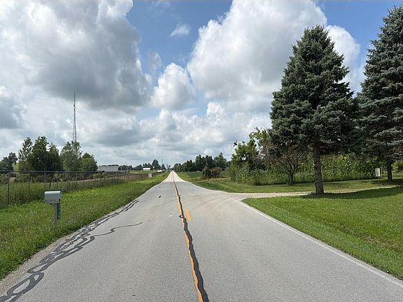 5th image of 2132 Townline Rd #131