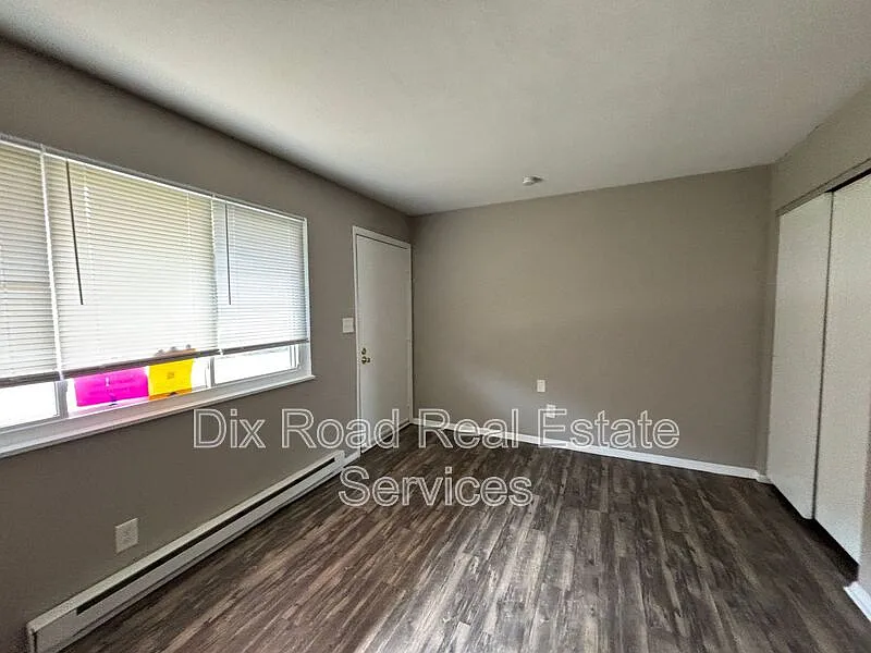 1 bed, 1.0 bath, 440 sqft, $725 — Photo 3