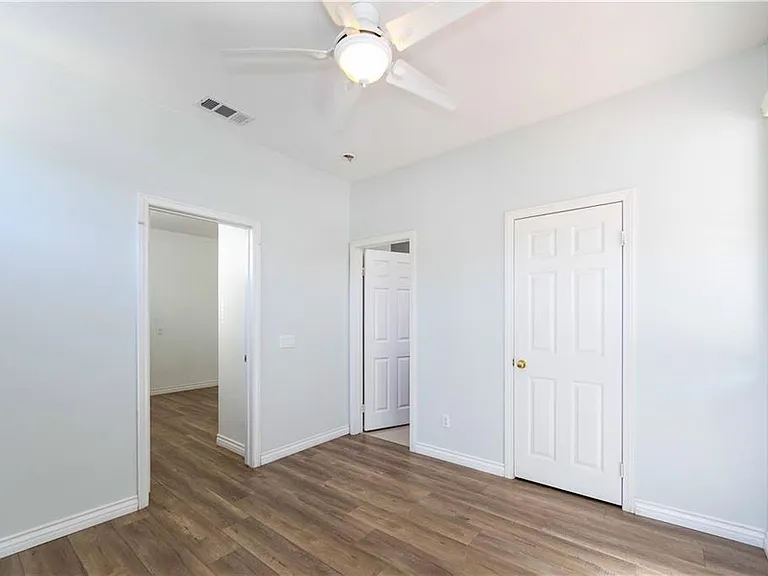 15561 Hammett Ct — Photo 14