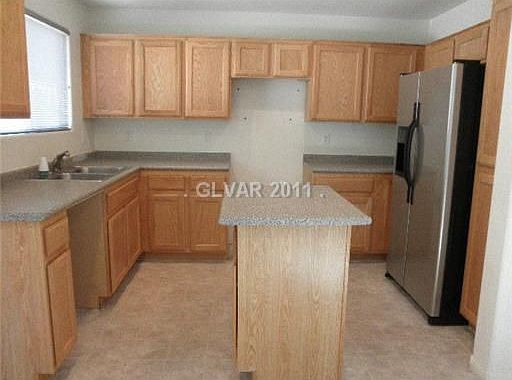 5th image of 8346 Fort Hallock Ave