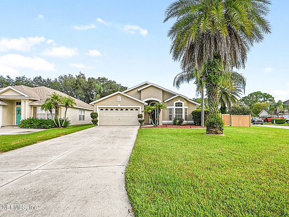 3rd image of 1516 GREENWAY Place