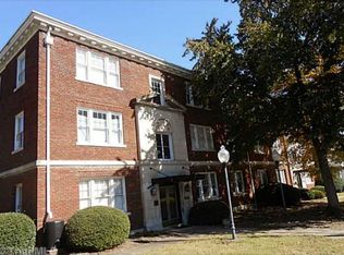 904 W Market St APT A2, Greensboro, NC 27401