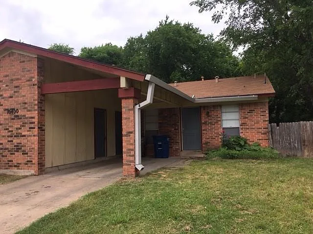 10400 Little Pebble Dr #B — Photo 11