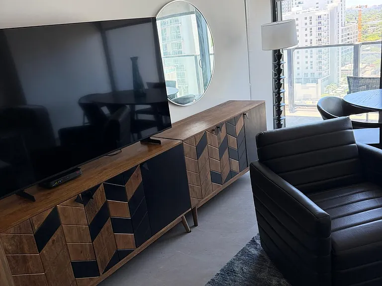88 SW 7th St #1006 — Photo 9