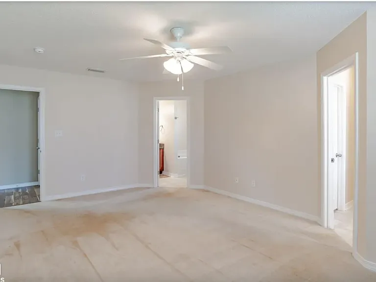 9772 Brooklyns Way S — Photo 3