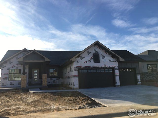 1st image of 8093 Cherry Blossom Dr