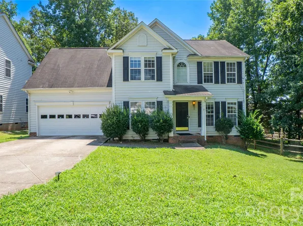 9902 Mattie Ct, Charlotte, NC 28213