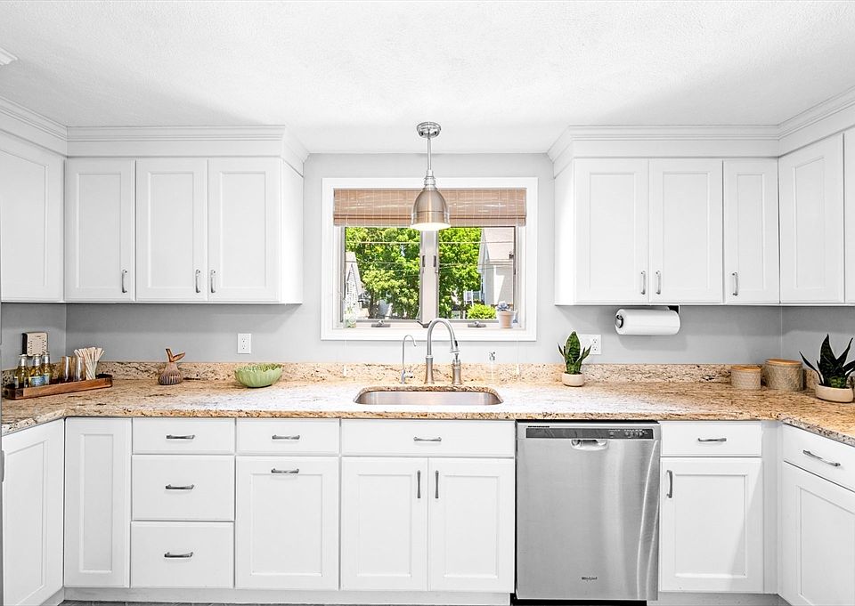 1st image of 6 Lenox St #1