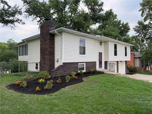 11015 NW Crooked Rd, Kansas City, MO 64152