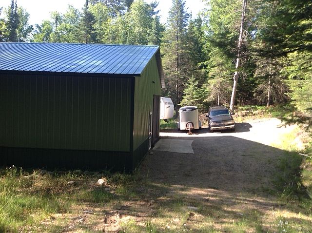 pole building with loft