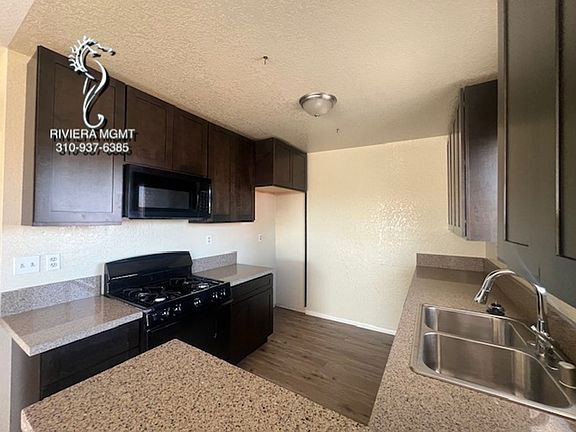 3rd image of 922 W 25th St #642-2