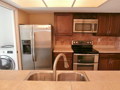 781 Country Place Dr APT 2001, Houston, TX, 77079