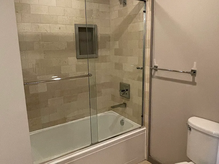 1666 Greenfield Ave #103 — Photo 12