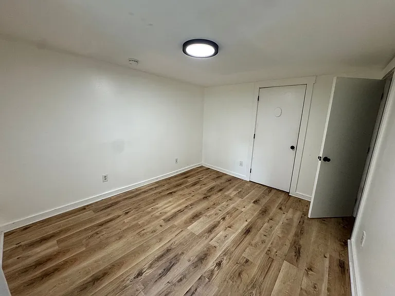 47 South Street — Photo 7