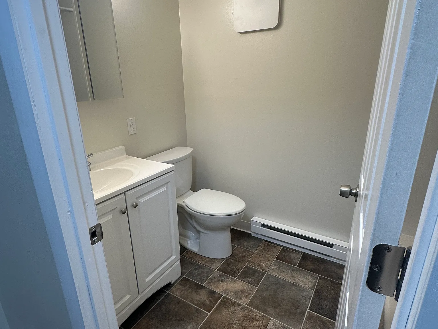 1539 Allen St — Photo 3