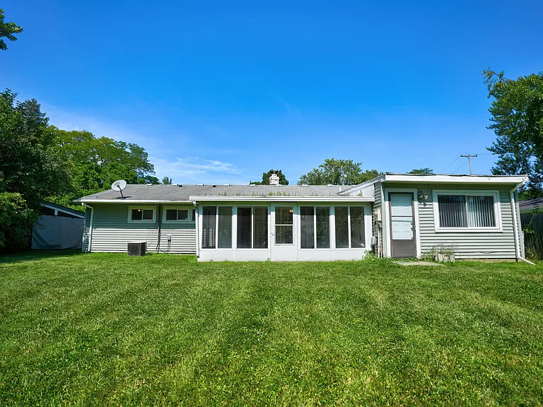 1935 Carmanbrook Pkwy — Photo 2