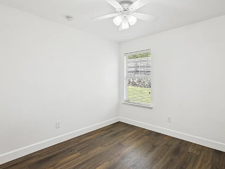 1446 Sax Leigh Dr — Photo 18