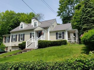 39 Simmons Rd, Hingham, MA 02043