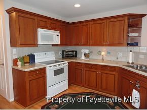 4th image of 104 Glenfield Dr