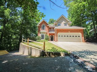 5988 Wellington Ave, Gainesville, GA