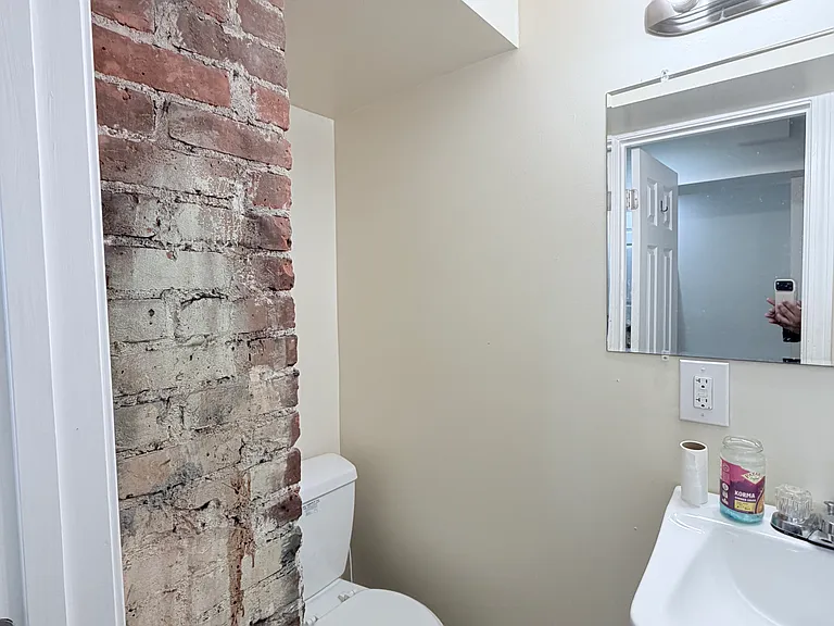 151 Highland St #3 — Photo 16