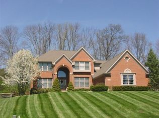 853 Castlebay, Cincinnati, OH 45245