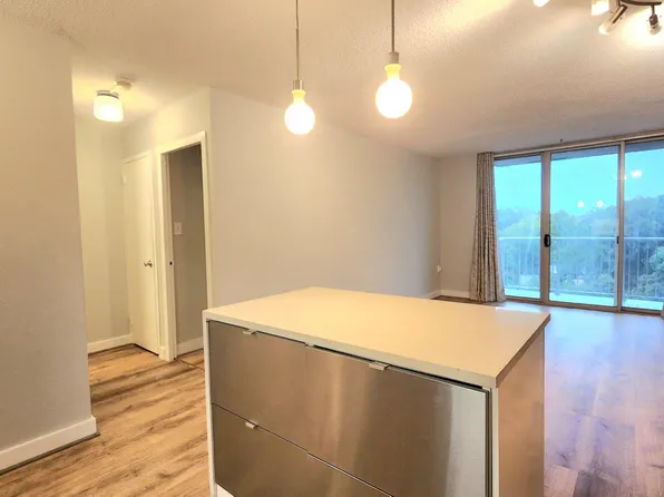 2500 N Van Dorn St, Alexandria, VA