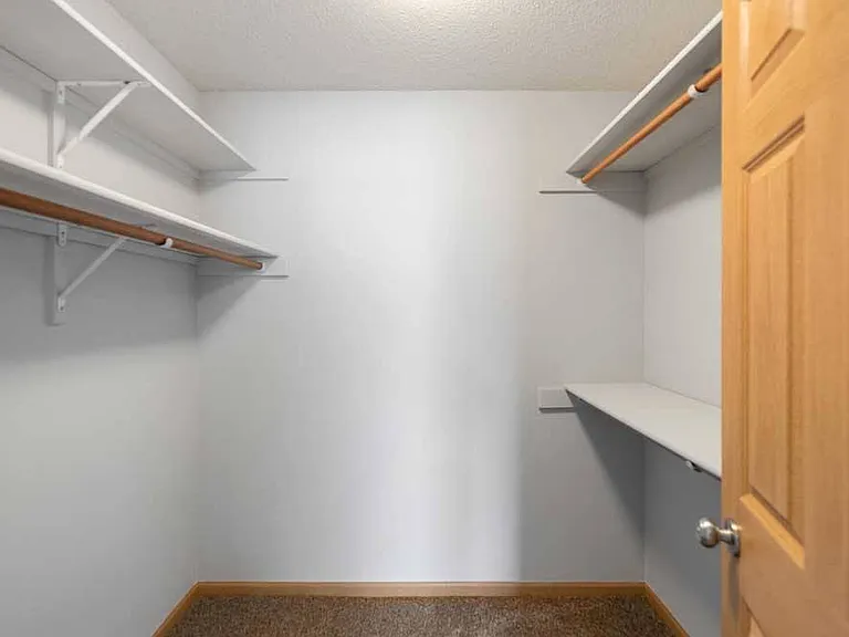 Pinebrook Apartments — Photo 112