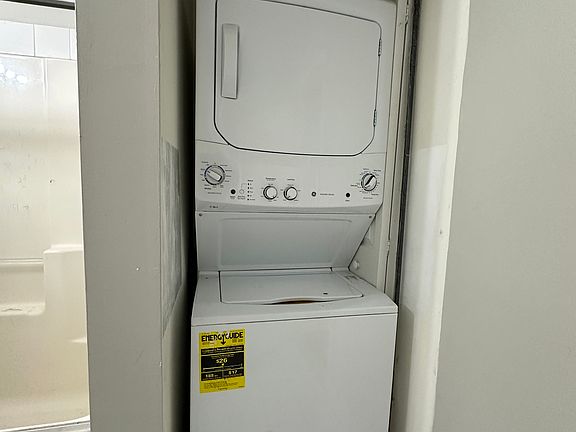 4th image of 204 Cherry St #5A