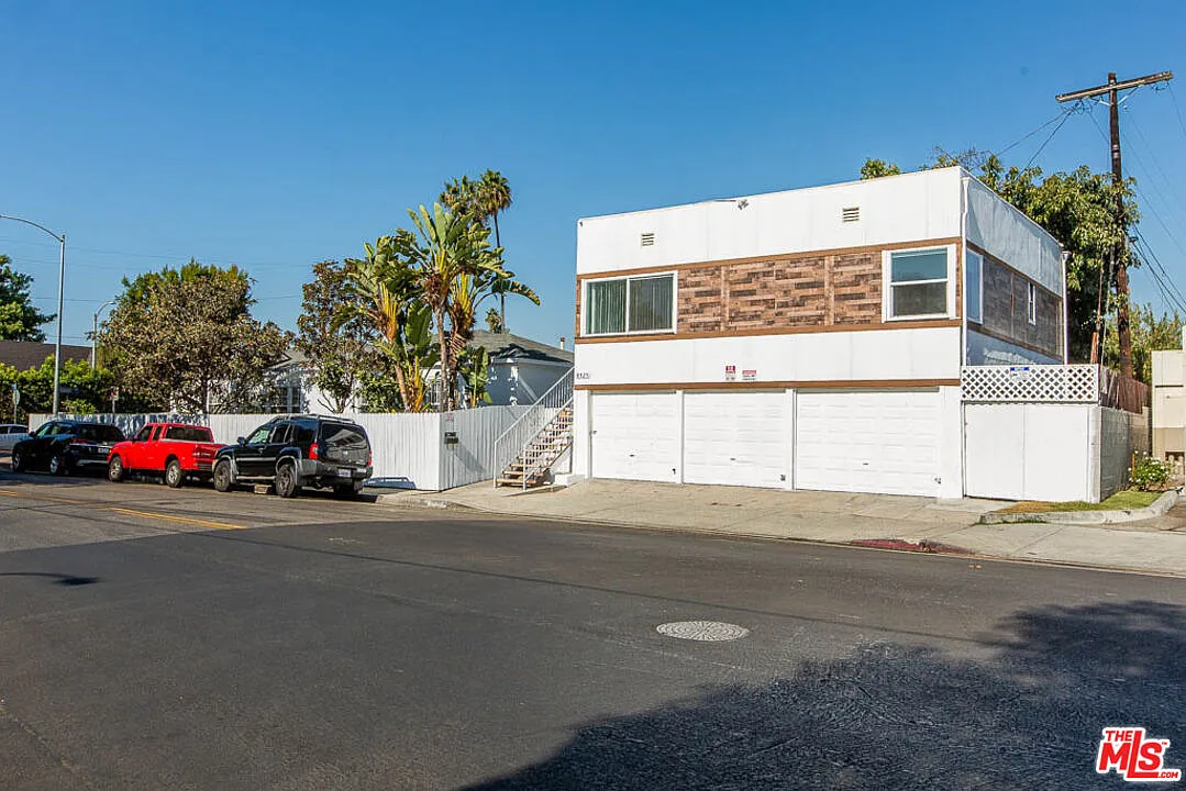 Building Photo - 8525 Cadillac Ave