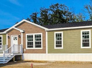 25 Red Oak Dr, Turner, ME 04282