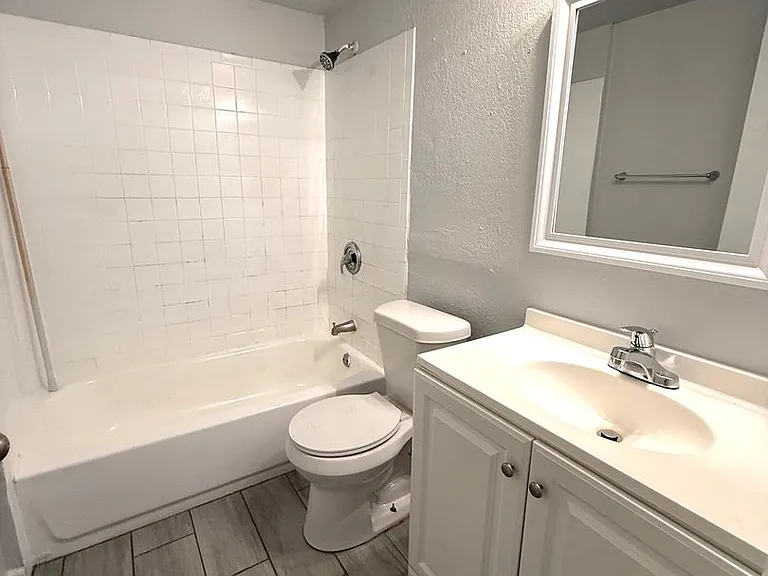 1003 57th Avenue Terrace East — Photo 8