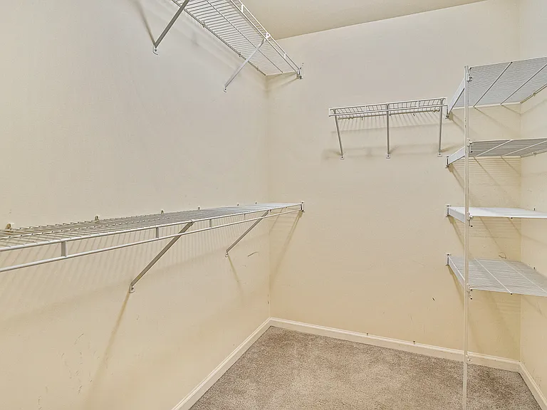 2409 Wilton Ln — Photo 21