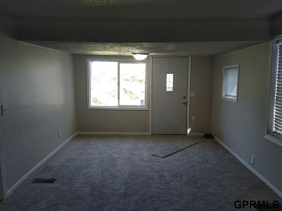 5th image of 4614 S 31st St