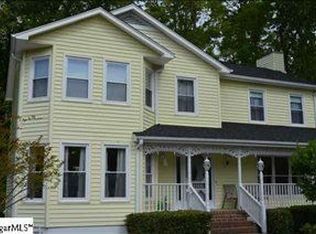 605 Foxhound Ct, Simpsonville, SC 29680