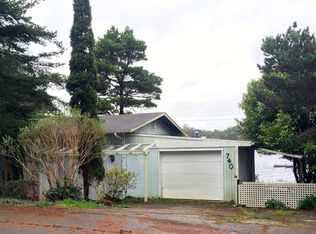740 Pinehurst Dr, Port Orford, OR 97465